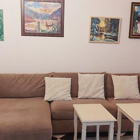 Lovely Apartment In Heart Of Tirana Zewnętrze zdjęcie